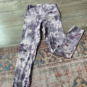 Lululemon tie dye violet verbana 25inch legging